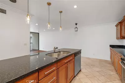 911 N Kings Road #319, West Hollywood, CA 90069 - Photo 8