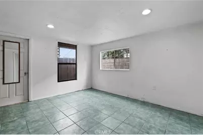 5108 W Napali, Santa Ana, CA 92704 - Photo 28
