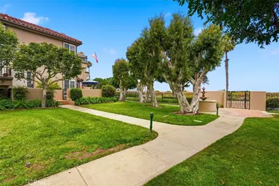 19239 Meadowood Cir, Huntington Beach, CA 92648 - Photo 50