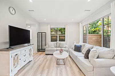 135 Messenger, Irvine, CA 92618 - Photo 2