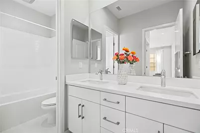 135 Messenger, Irvine, CA 92618 - Photo 26