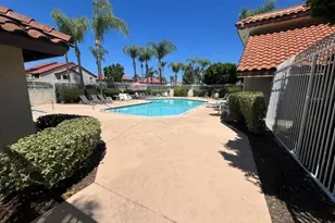 26151 Sanz, Mission Viejo, CA 92691 - Photo 2