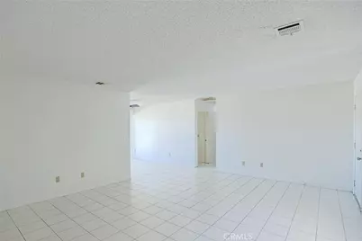 11649 3rd Avenue, Hesperia, CA 92345 - Photo 12