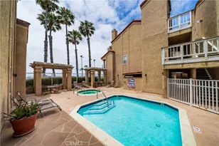 2000 Pacific Coast Hwy, Huntington Beach, CA 92648 - Photo 32