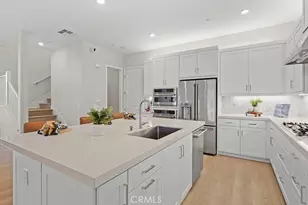 26661 Solstice Ln, Valencia, CA 91381 - Photo 2