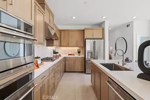 26687 Foliage Ln, Valencia, CA 91381 - Photo 2