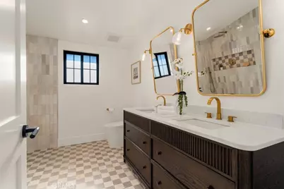 236 Wake Forest, Costa Mesa, CA 92626 - Photo 36