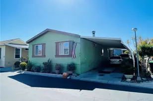 77 Seville, Tustin, CA 92780 - Photo 2