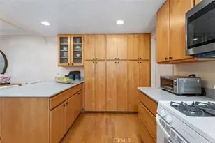 17261 Citron, Irvine, CA 92612 - Photo 14