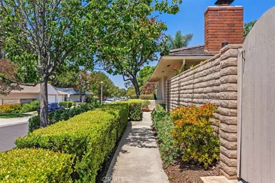 17261 Citron, Irvine, CA 92612 - Photo 8