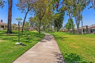 17261 Citron, Irvine, CA 92612 - Photo 44