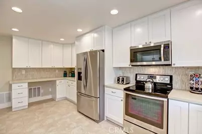 374 N Via Marsala, Anaheim, CA 92806 - Photo 16