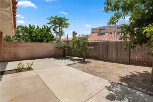 17735 Los Jardines, Fountain Valley, CA 92708 - Photo 14