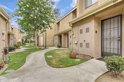 941 S Mountain, Ontario, CA 91762 - Photo 2