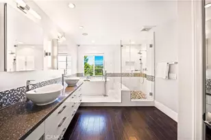4 Chandon, Newport Coast, CA 92657 - Photo 32