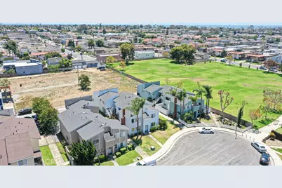 4822 Neely, Huntington Beach, CA 92649 - Photo 16