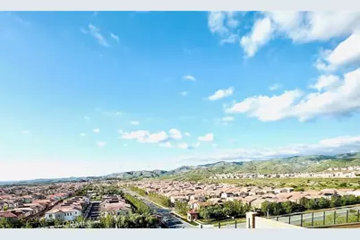 111 Sunnyslope, Irvine, CA 92618 - Photo 4