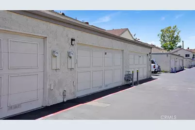 1013 W Orangewood, Anaheim, CA 92802 - Photo 16