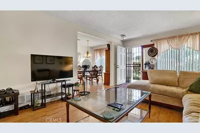 1013 W Orangewood, Anaheim, CA 92802 - Photo 6