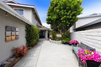 2336 Cynthia Court, Costa Mesa, CA 92627 - Photo 2
