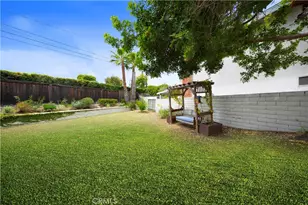 2336 Cynthia Ct, Costa Mesa, CA 92627 - Photo 16