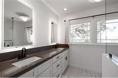1104 W Palm Avenue, Orange, CA 92868 - Photo 20