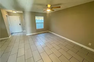 300 E Chestnut Ave, Santa Ana, CA 92701 - Photo 6