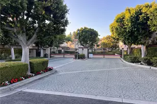2345 Tryall, Tustin, CA 92782 - Photo 4