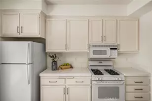 2345 Tryall, Tustin, CA 92782 - Photo 16