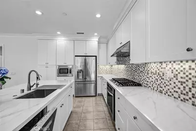 121 Rodeo, Irvine, CA 92602 - Photo 12