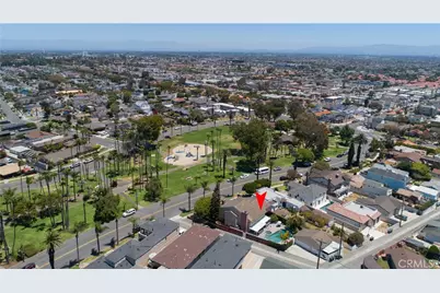 920 11th, Huntington Beach, CA 92648 - Photo 4