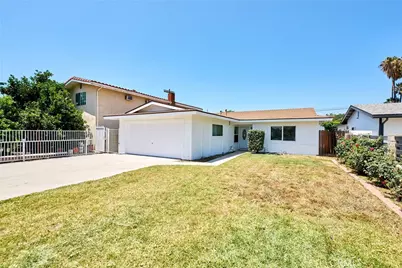 8147 Aldea Avenue, Lake Balboa, CA 91406 - Photo 2