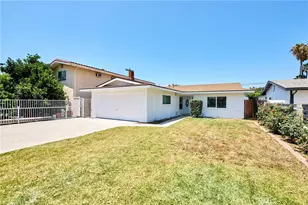 8147 Aldea Ave, Lake Balboa, CA 91406 - Photo 2