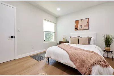 8147 Aldea Avenue, Lake Balboa, CA 91406 - Photo 16