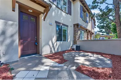 90 Topaz, Irvine, CA 92602 - Photo 2