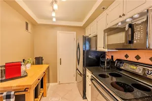 880 W 1st St, Los Angeles, CA 90012 - Photo 14
