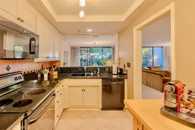 880 W 1st Street #204, Los Angeles, CA 90012 - Photo 10