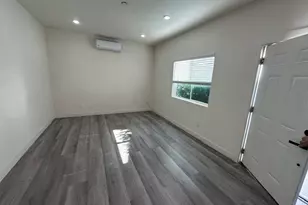 115 W 86th, Los Angeles, CA 90003 - Photo 18