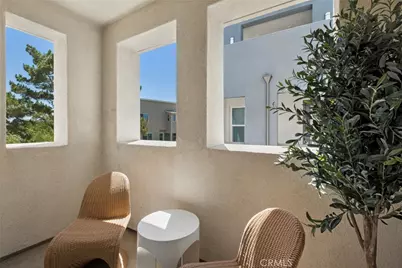327 Baluster, Irvine, CA 92618 - Photo 20