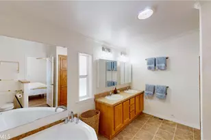 19350 Ward Street, Huntington Beach, CA 92646 - Photo 26
