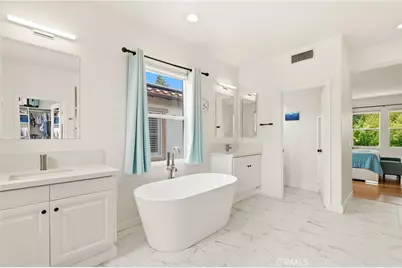 5 Upland, Irvine, CA 92602 - Photo 22