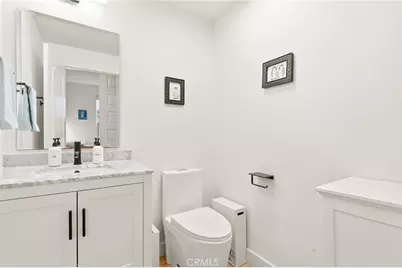 5 Upland, Irvine, CA 92602 - Photo 16