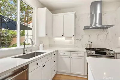 5 Upland, Irvine, CA 92602 - Photo 8