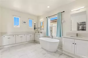 5 Upland, Irvine, CA 92602 - Photo 22