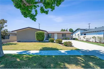 2003 W Willow Avenue, Orange, CA 92868 - Photo 2