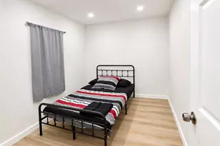210 S Raitt, Santa Ana, CA 92703 - Photo 6