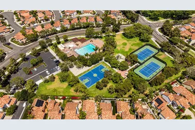 9 Terraza, Irvine, CA 92614 - Photo 54