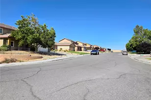 15338 Baxter St, Victorville, CA 92394 - Photo 40