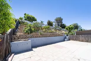 835 Raintree Pl, Vista, CA 92084 - Photo 28