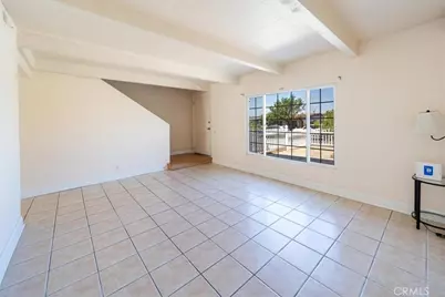 835 Raintree Place, Vista, CA 92084 - Photo 2